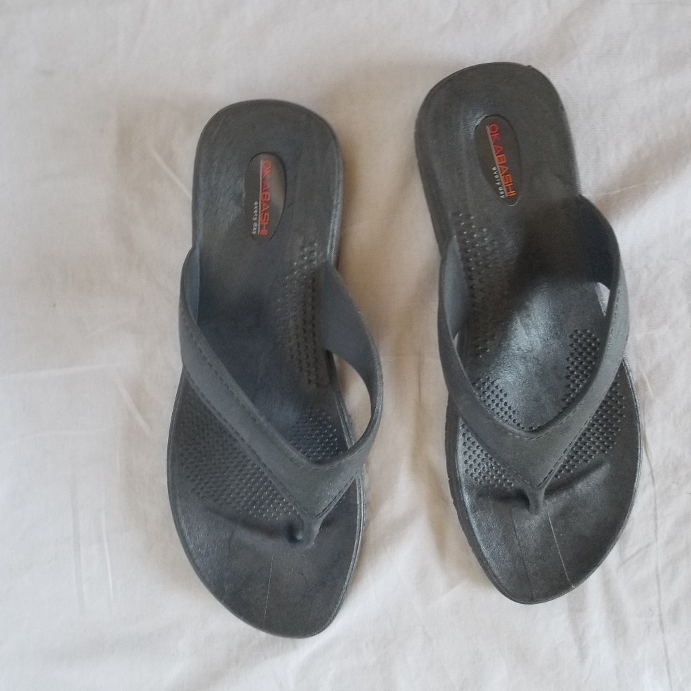 GRAY Okabashi flip flops sandals size‎ large.